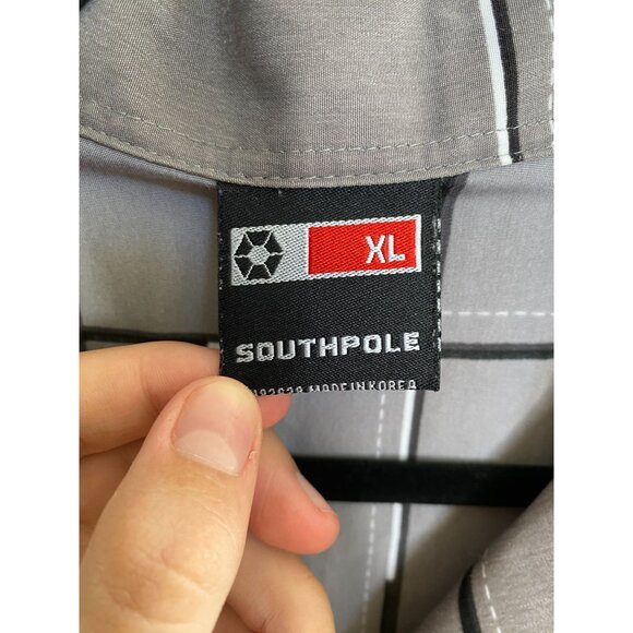 Southpole Mens Gray Checkered Short Sleeve Button-Up Shirt XL polyester collared - Picture 3 of 6